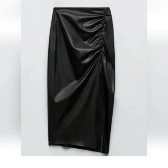 Zara Womens Black Faux Leather Ruched Pencil Skirt Size XXL - Picture 1 of 4